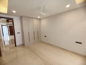 Room in 4 BHK Builder Floor at Sector 56 – for Sale