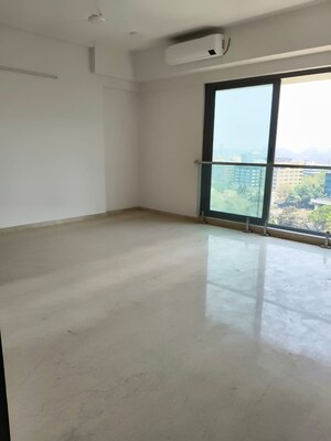 Room in 3 BHK Apartment at Seasons Trimurti, Santacruz West – for Sale