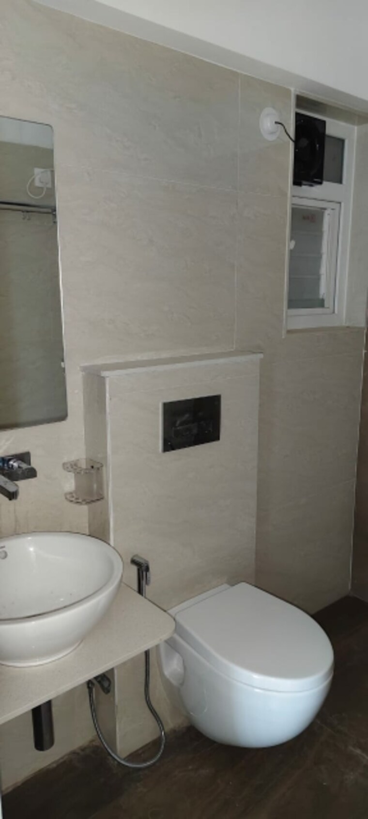 Bathroom, gultekdi 2 Bedroom 850 Sq.Ft. Apartment In Gultekdi Pune 9518310