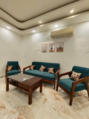 Living Room in 2 BHK Builder Floor at Chattarpur – for Rent