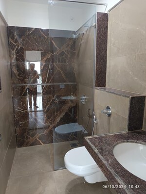 Furnished Amenities in 2 BHK Apartment at Amanora Ascent Towers, Hadapsar – for Rent