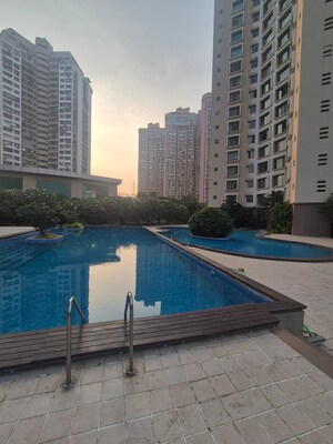 Swimming Pool in 2 BHK Apartment at Oberoi Realty Park View, Kandivali East – for Rent