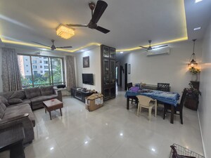 2 BHK Apartment For Rent in Oberoi Realty Park View, Kandivali East