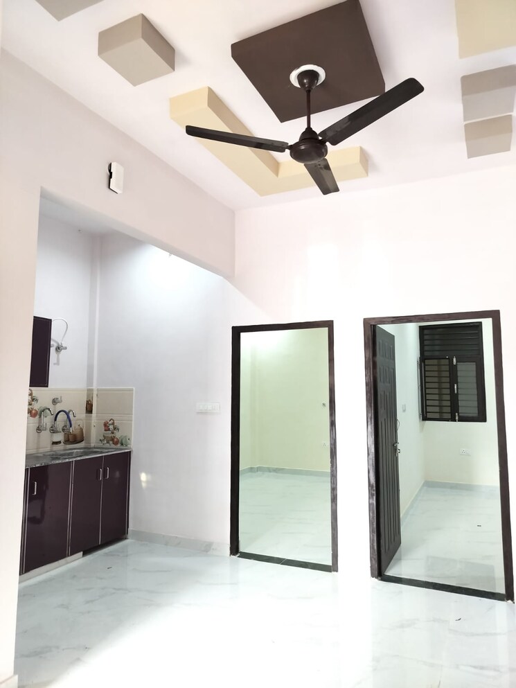 Room, sgpgi 3 Bedroom 1000 Sq.Ft. Apartment In Sgpgi Lucknow 9518730
