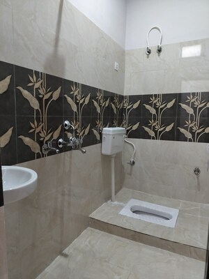 Bathroom in 3 BHK Apartment at Sgpgi – for Sale