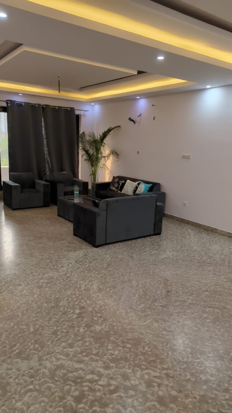 Living Room, amrapali-crystal-homes 3 Bedroom 1375 Sq.Ft. Apartment In Sector 76 Noida 9518688