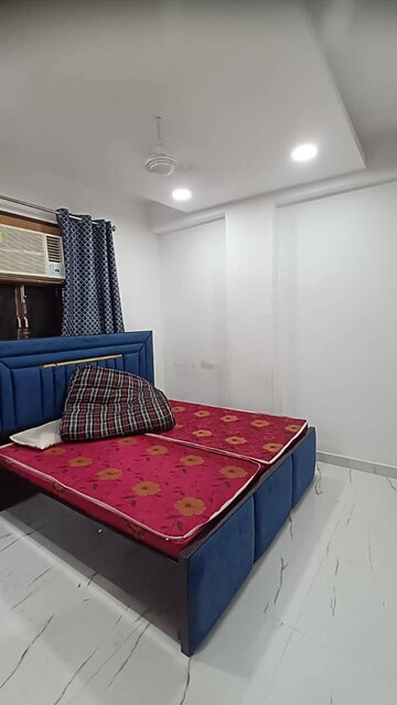 1 BHK Builder Floor For Rent in Chattarpur