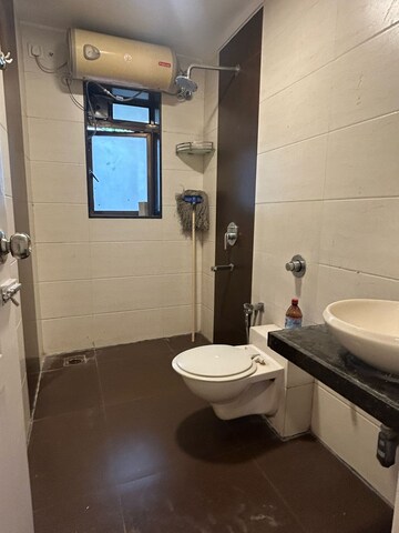 Bathroom in 2 BHK Villa at Juhu Jivan, Juhu – for Rent