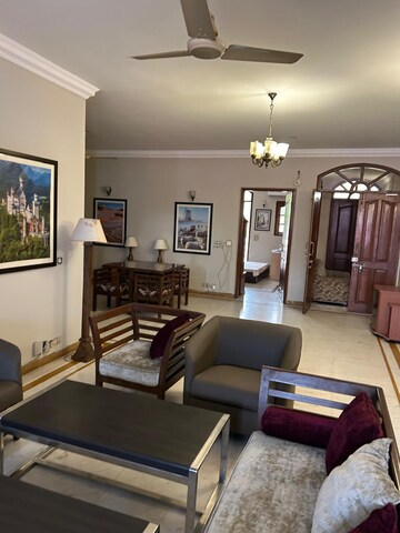 Living Room in 3 BHK Builder Floor at DLF Atria, Dlf Phase ii – for Rent