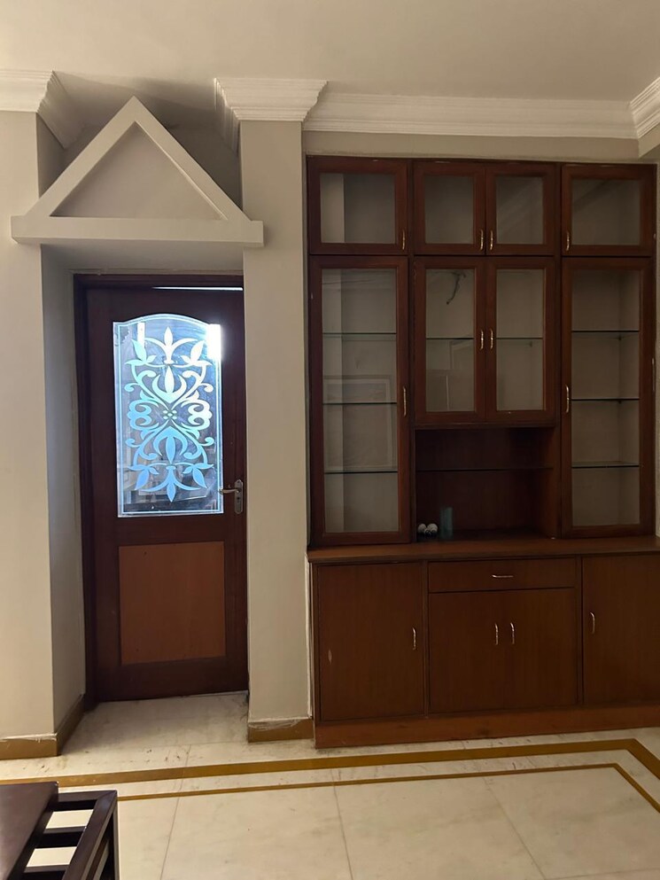 Room, dlf-atria 3 Bedroom 500 Sq.Yd. Builder Floor In Dlf Phase ii Gurgaon 9518815