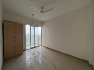 Room in 2 BHK Apartment at Tech Zone 4 Greater Noida – for Rent