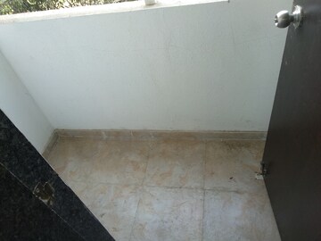 Room in 2 BHK Apartment at Calyx Artemis, Sinhagad – for Rent