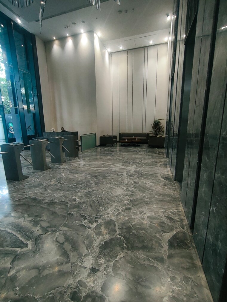  Parking, wagle industrial estate Commercial Office Space 800 Sq.Ft. In Wagle Industrial Estate Thane 9518838