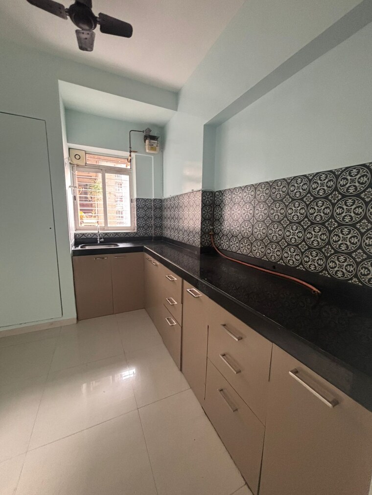 Kitchen, lodha-amara 2 Bedroom 700 Sq.Ft. Apartment In Kolshet Road Thane 9518934
