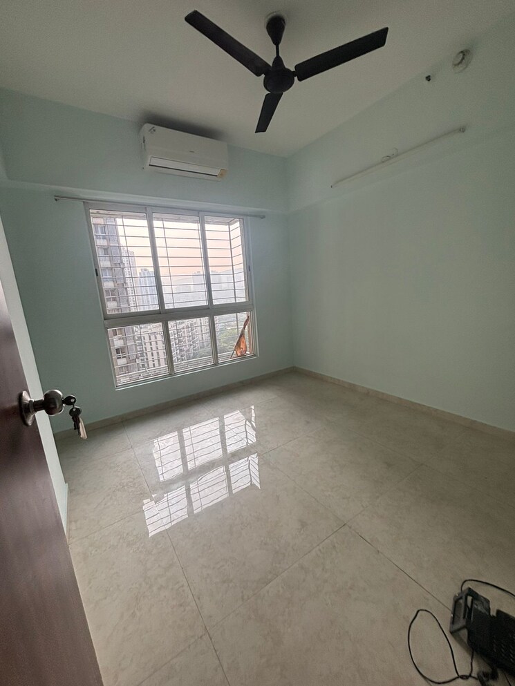 Room, lodha-amara 2 Bedroom 700 Sq.Ft. Apartment In Kolshet Road Thane 9518934