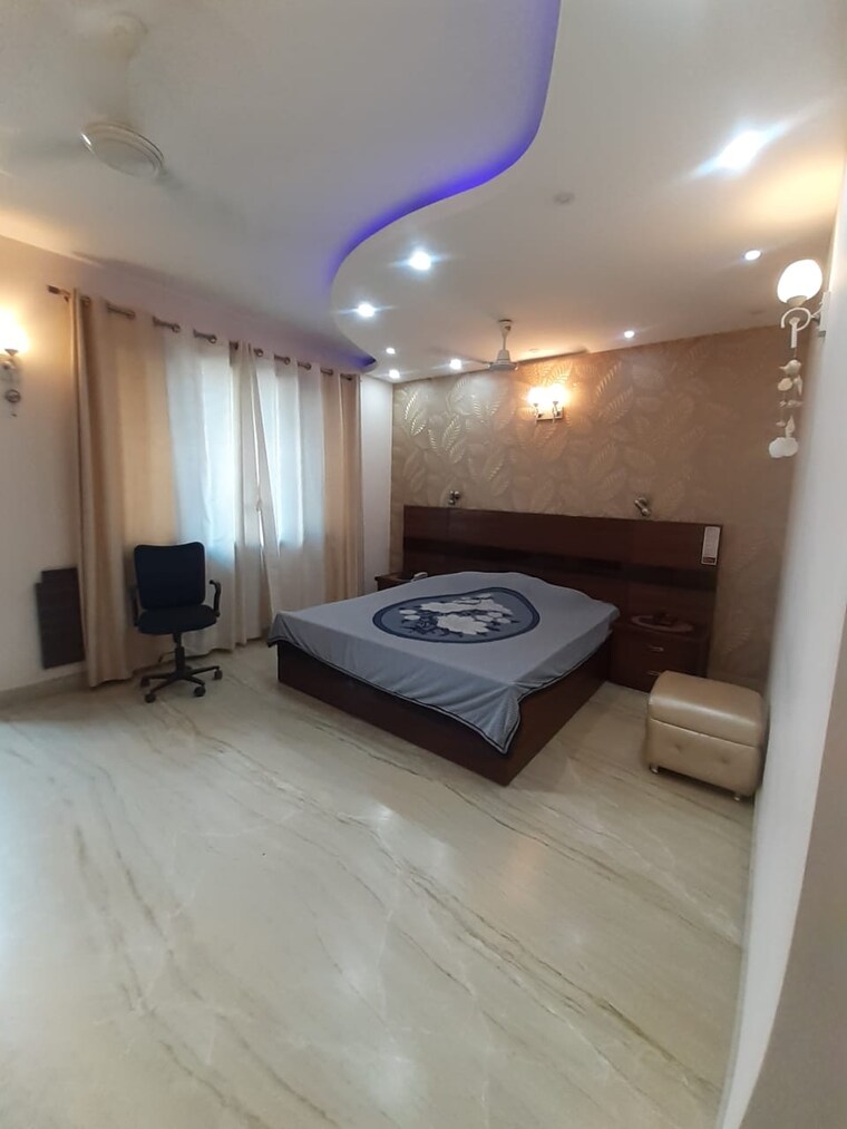 Bedroom, new friends colony 3 Bedroom 4500 Sq.Ft. Builder Floor In New Friends Colony Delhi 9518939