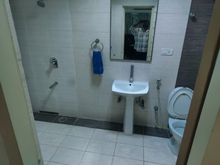 Bathroom, banjara hills 2 Bedroom 1250 Sq.Ft. Builder Floor In Banjara Hills Hyderabad 9518960