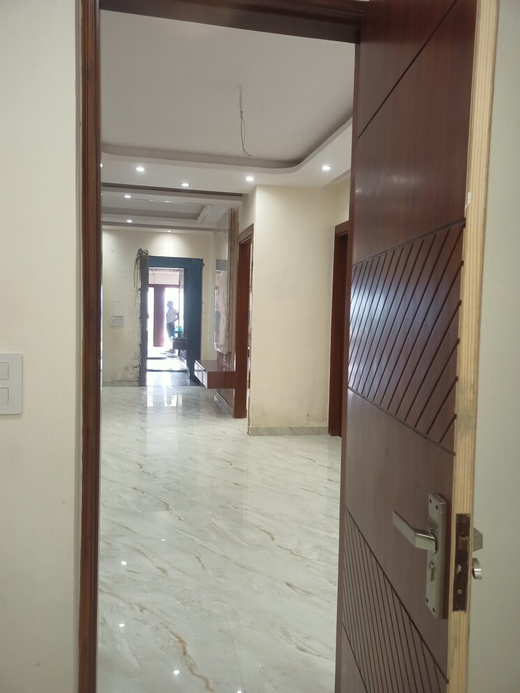undefined, sector 102 2 Bedroom 1250 Sq.Ft. Builder Floor In Sector 102 Noida 9518940