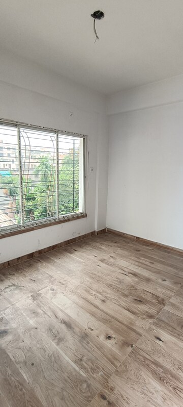 Room in 1 BHK Apartment at Kaikhali – for Sale