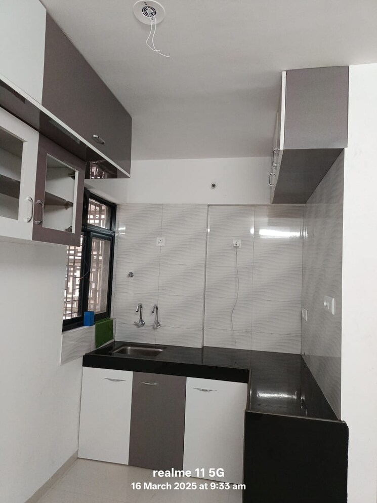 Kitchen, oxy-beaumonde 1 Bedroom 542 Sq.Ft. Apartment In Viman Nagar Pune 9519012