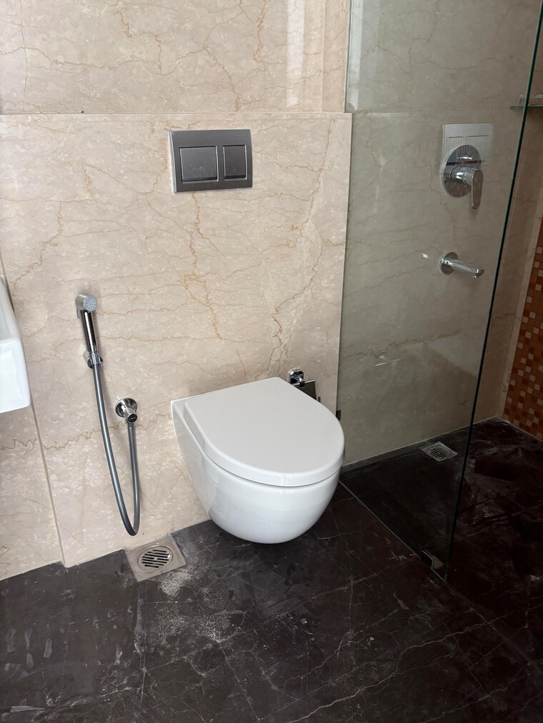 Bathroom, lodha-the-park 3 Bedroom 1090 Sq.Ft. Apartment In Worli Mumbai 9519305