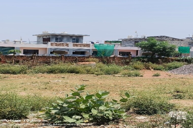 undefined, jankipuram  1260 Sq.Ft. Plot In Jankipuram Lucknow 9519618