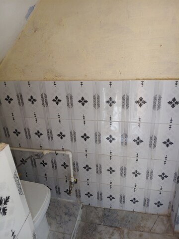 Attached Bathroom in 2 BHK Builder Floor at Buddhi Vihar – for Rent