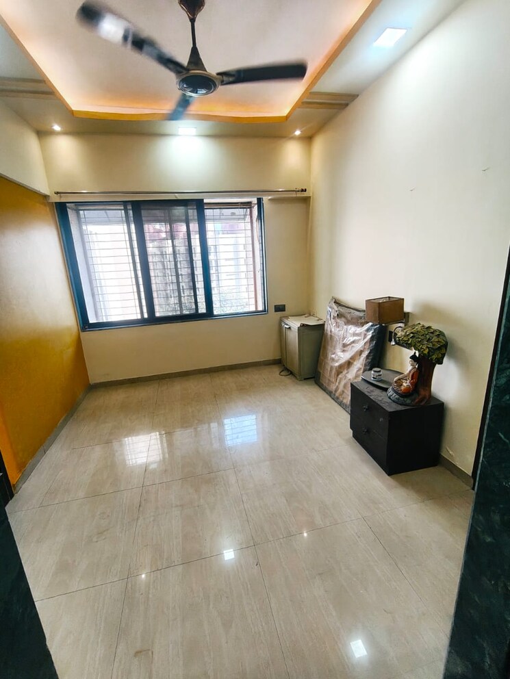 Room, om-sai-plaza 2 Bedroom 550 Sq.Ft. Apartment In Ghodbunder Road Thane 9519484