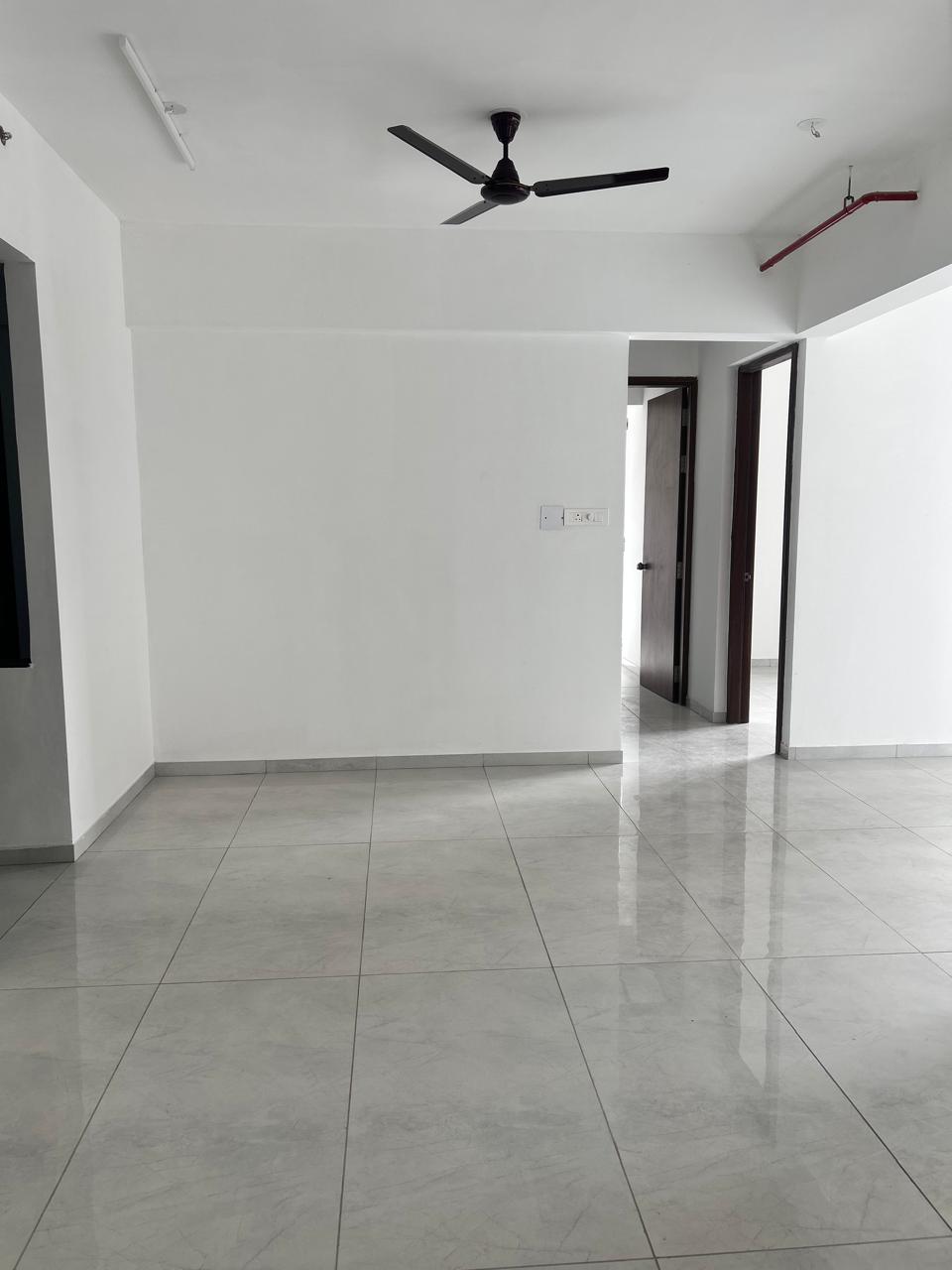 2.5 BHK Apartment For Rent in Mantra Mirari