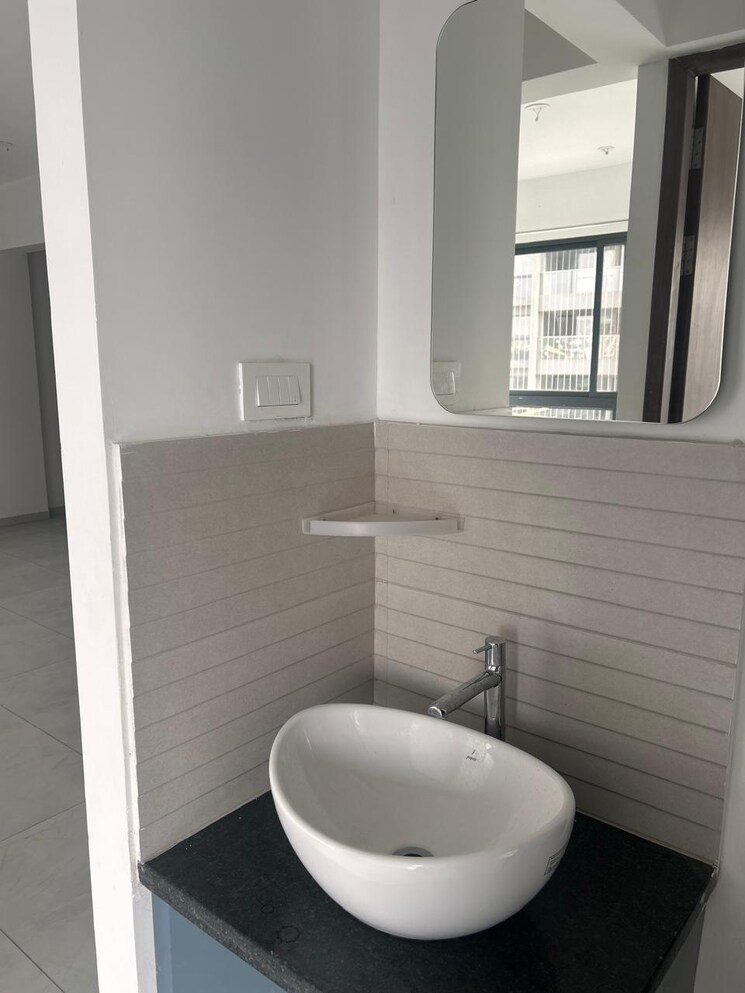 Bathroom, mantra-mirari 2.5 Bedroom 750 Sq.Ft. Apartment In Koregaon Park Pune 9519563