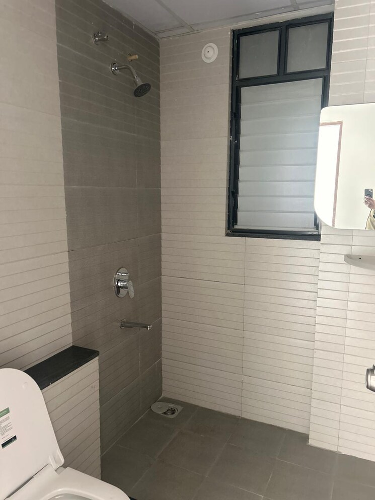 Bathroom, mantra-mirari 2.5 Bedroom 750 Sq.Ft. Apartment In Koregaon Park Pune 9519563