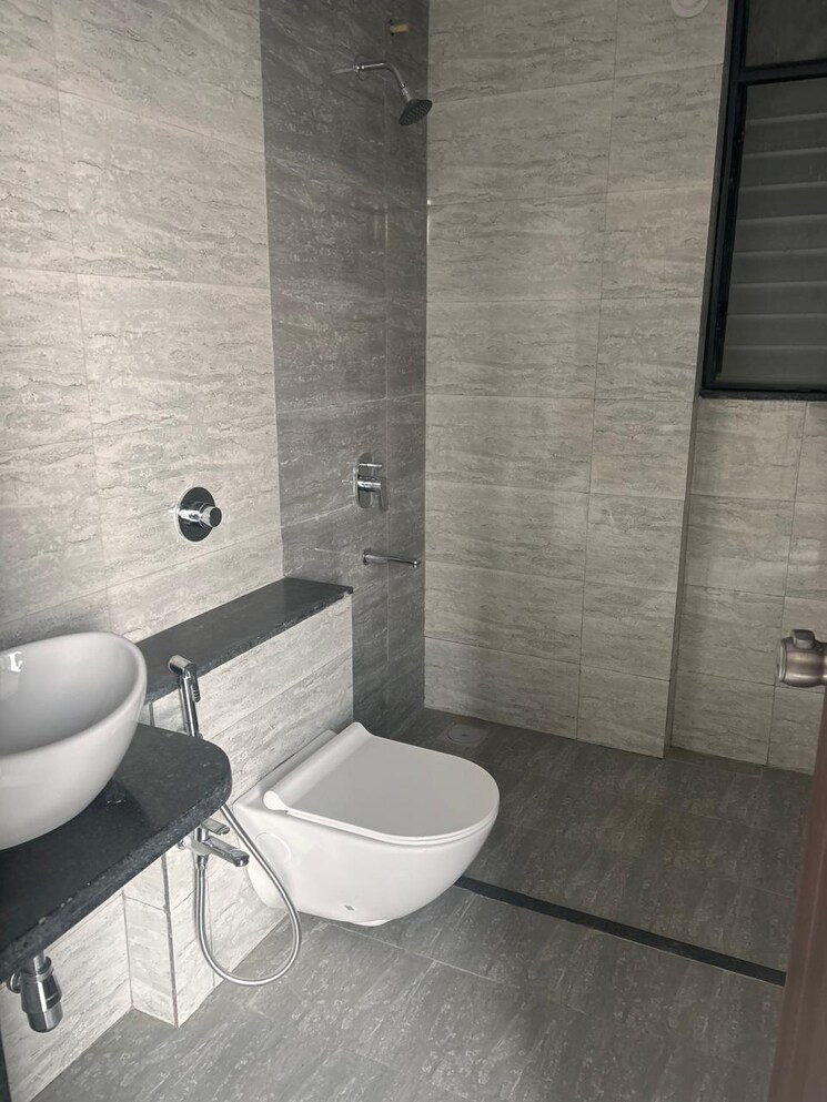 Bathroom, mantra-mirari 2.5 Bedroom 750 Sq.Ft. Apartment In Koregaon Park Pune 9519563