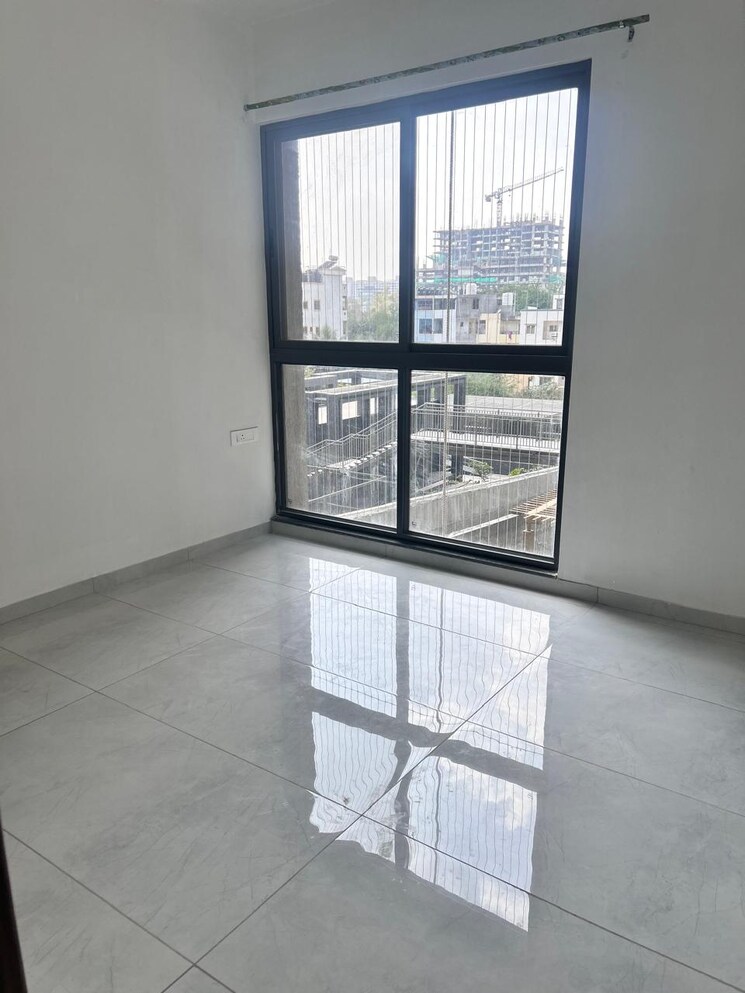 Room, mantra-mirari 2.5 Bedroom 750 Sq.Ft. Apartment In Koregaon Park Pune 9519563