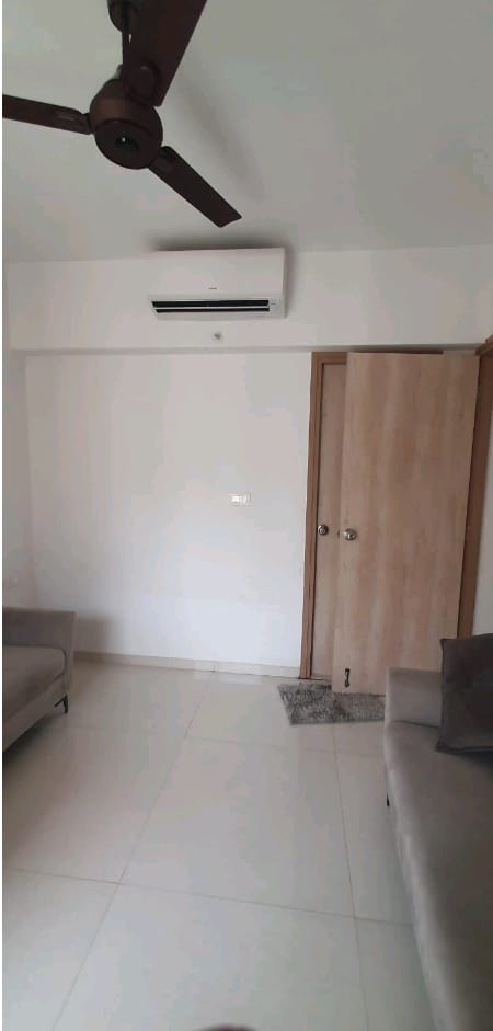 1 BHK + Pooja Room Apartment For Sale in Lodha Upper Thane Woodlands A B And J