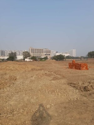  Plot For Sale in Vrindavan Garden