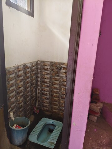 Bathroom in 1.5 BHK Builder Floor at Buddhi Vihar – for Rent