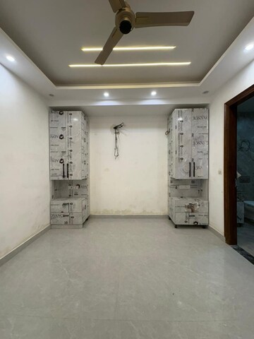 Room in 3 BHK Builder Floor at TDI The Retreat, Sector 89 – for Sale