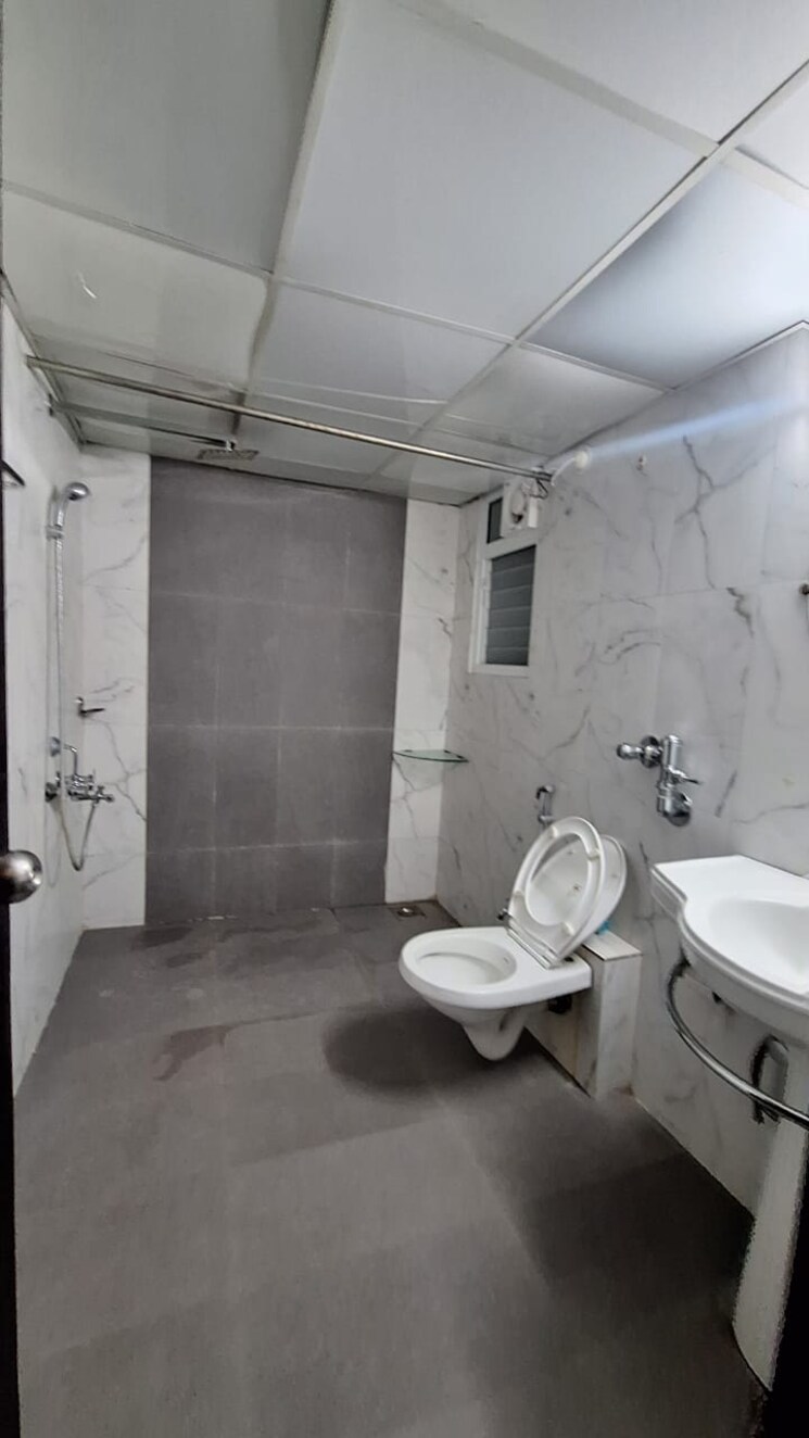 Bathroom, goel-ganga-carnation 2 Bedroom 1360 Sq.Ft. Apartment In Koregaon Park Pune 9519754