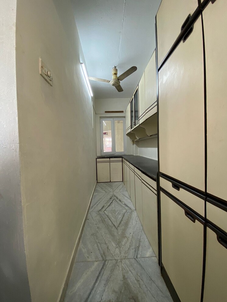 Balcony, khar west 3 Bedroom 1100 Sq.Ft. Apartment In Khar West Mumbai 9519784