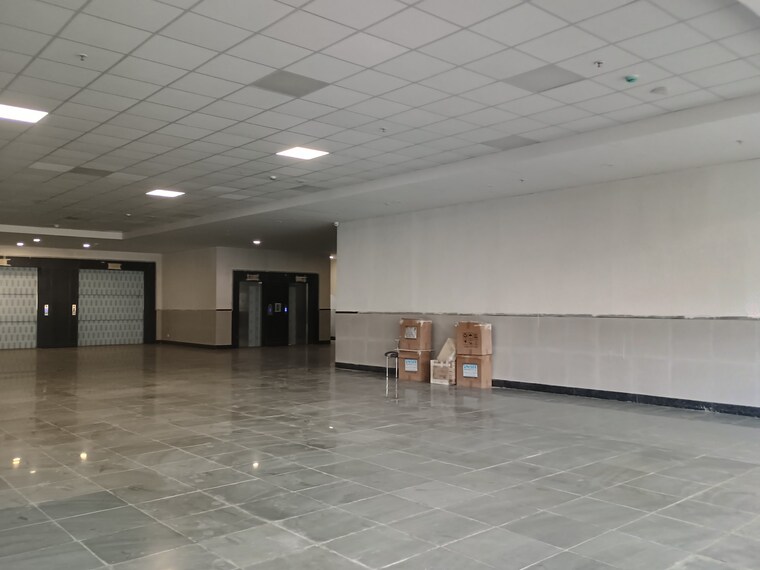  Parking, raheja-tesla-industrial Commercial Warehouse 700 Sq.Yd. In Midc Industrial Area Navi Mumbai 9519895