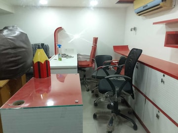 Team Area in  Office Space at Om Heera Panna Mall, Andheri West – for Rent