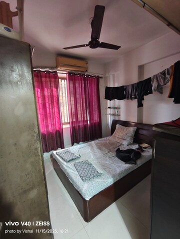 Bedroom in 2 BHK Apartment at Vijay Villas, Ghodbunder Road – for Rent