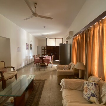Living Room in 3 BHK Apartment at Sector 8 – for Rent
