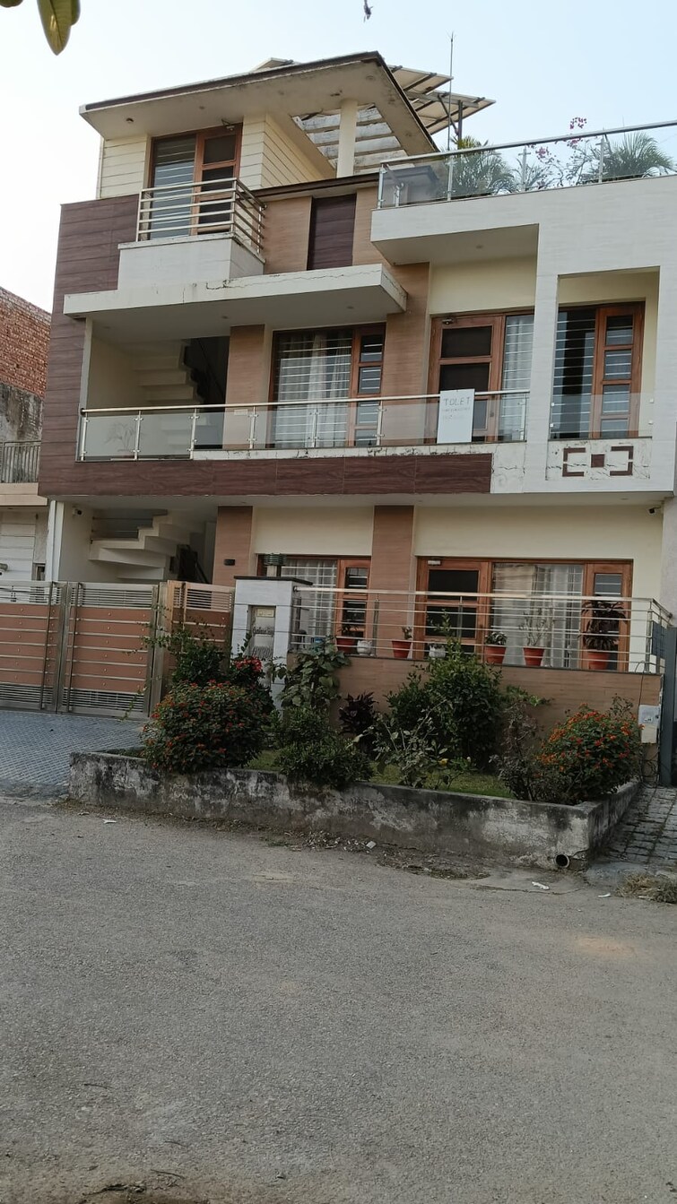 Cover Image, aerocity 3 Bedroom 1500 Sq.Ft. Builder Floor In Aerocity Mohali 9519958