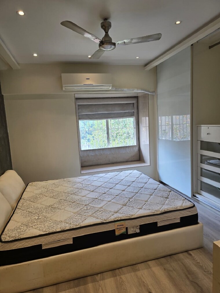 Bedroom, bandra west 2 Bedroom 700 Sq.Ft. Apartment In Bandra West Mumbai 9519960