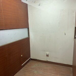 Room in  Office Space at Sector 34 – for Rent
