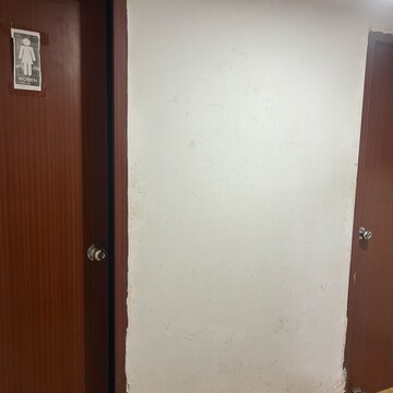 Room in  Office Space at Sector 34 – for Rent