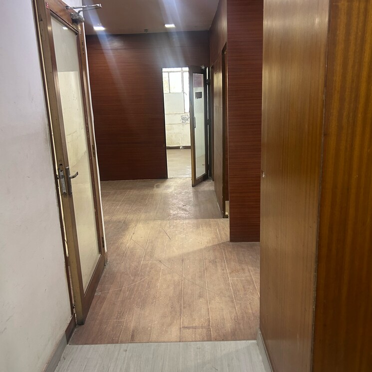 undefined, sector 34 Commercial Office Space 2500 Sq.Ft. In Sector 34 Chandigarh 9520016