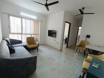 2 BHK Apartment For Rent in Lodha Amara, Kolshet Road