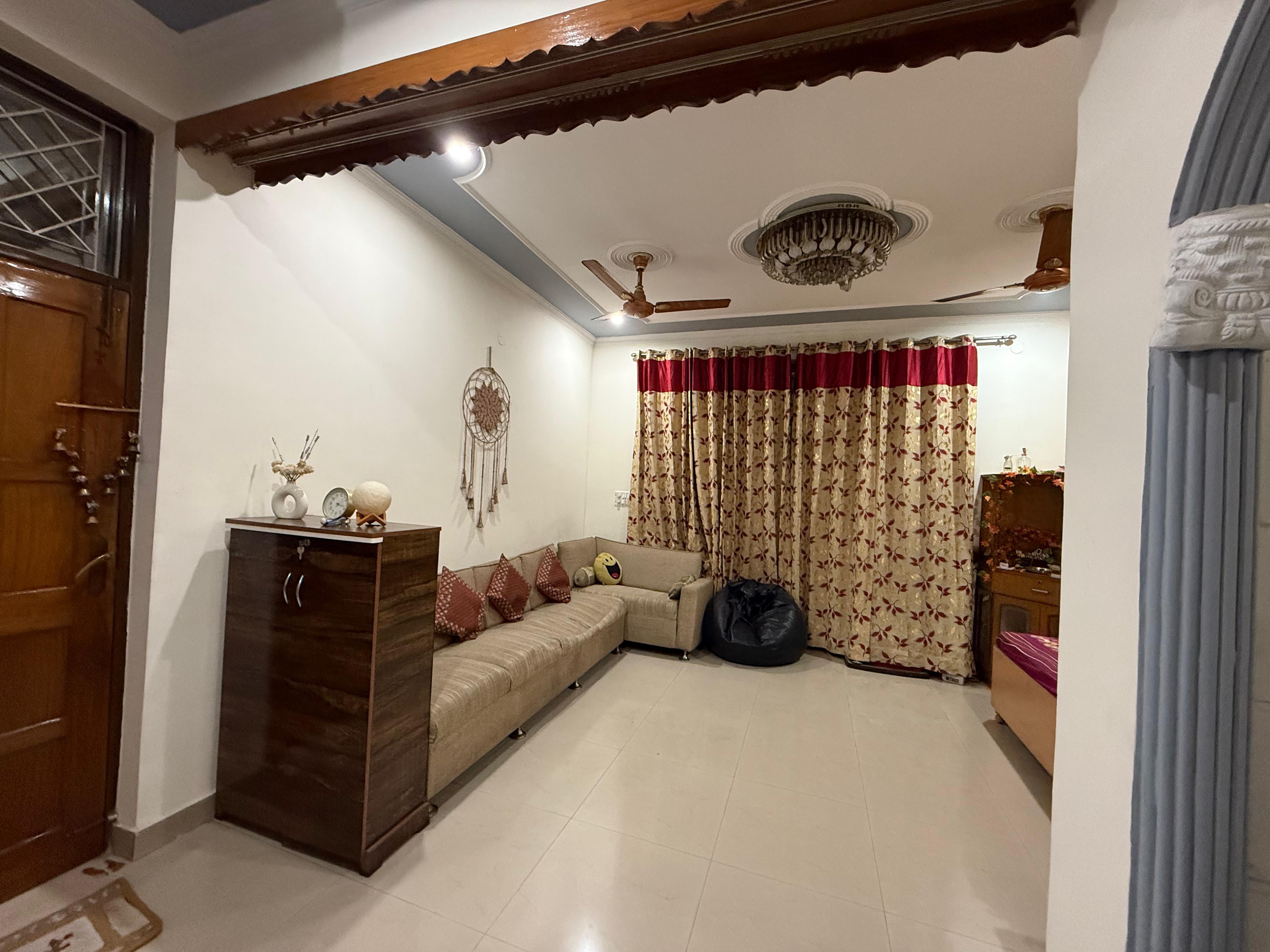 2 BHK + Pooja Room Builder Floor For Rent in Sector 22